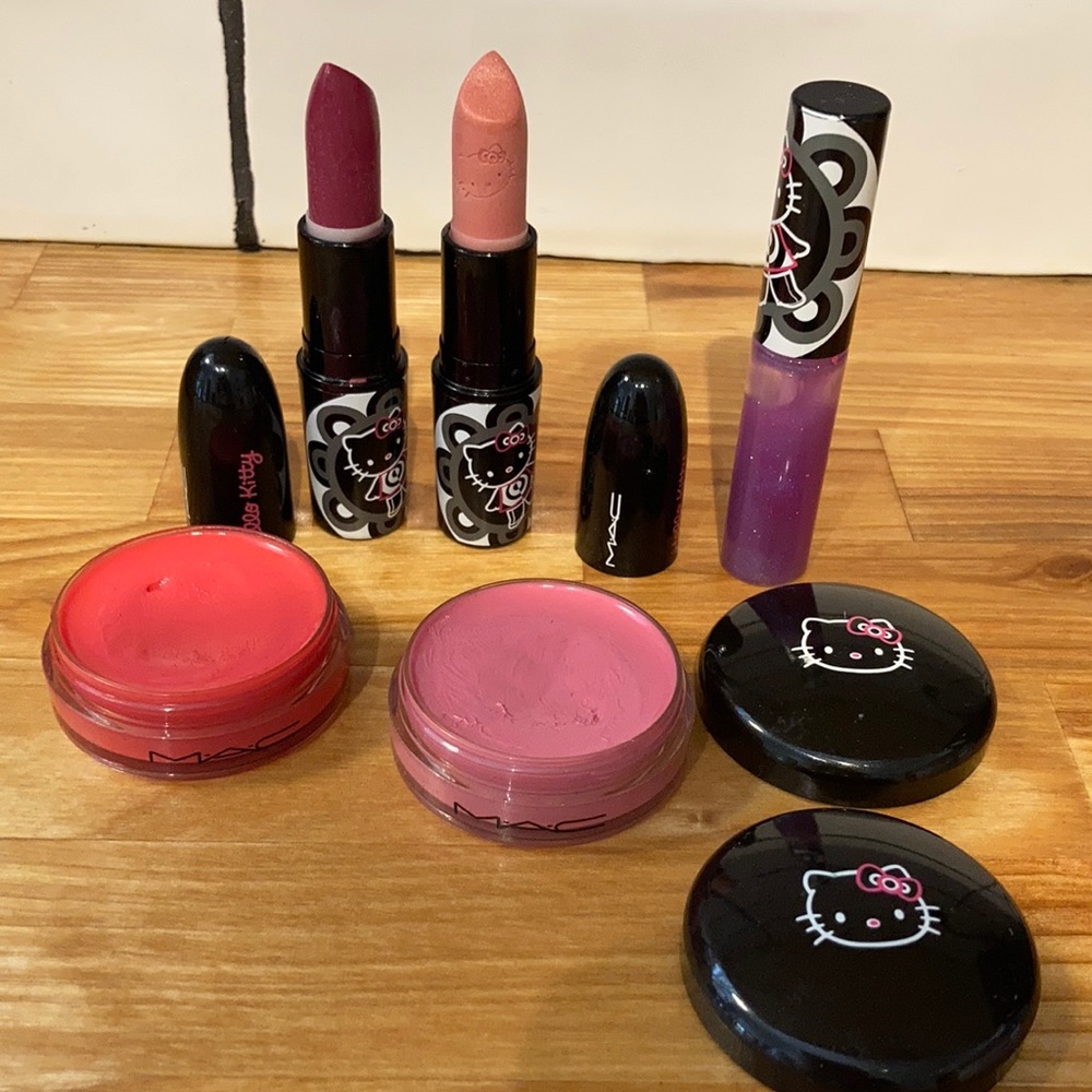 Entire 5 MAC Hello Kitty bundle